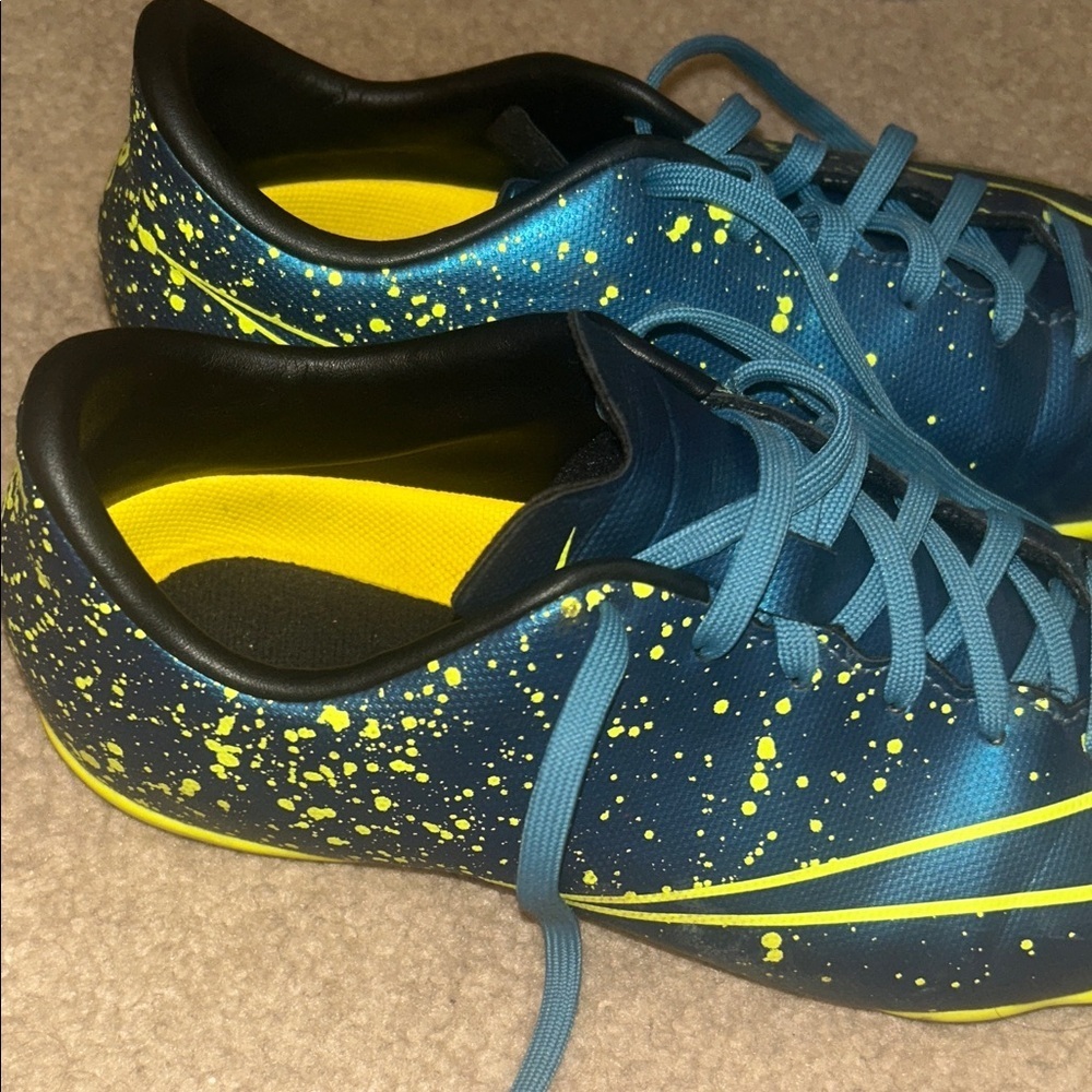 Nike Jr. Mercurial Victory V IC youth indoor soccer shoes - Picture 4 of 8